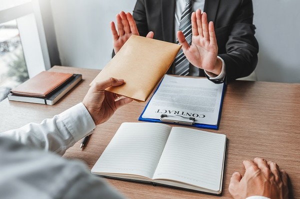 ▲ 새만금개발청은 태양광 발전 사업에 따른 비공식적인 투자모집 활동에 대한 제보가 있어 각별한 주의가 필요하다고 밝혔다. (사진 : 게티이미지뱅크)