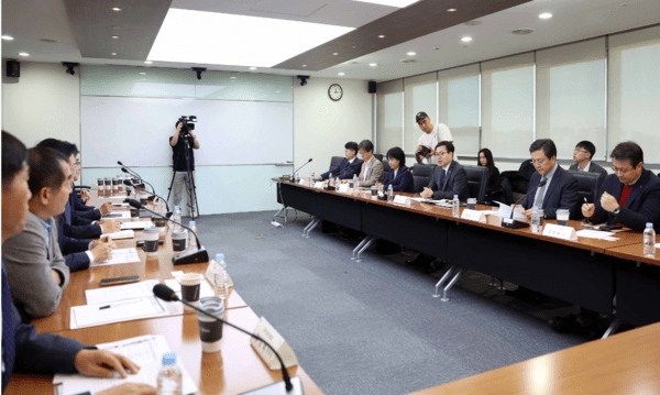 출처 : 산업부 / 글로벌 철강 보호무역조치 관련 민관 합동 점검회의